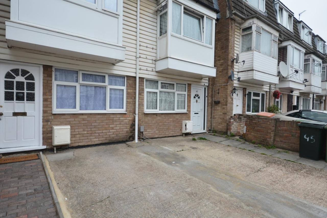 Five Bedroom Townhouse Near Excel Exhibition Centre Londra Esterno foto